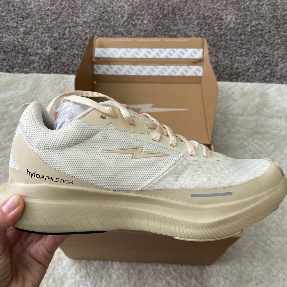 Hylo Athletics Women’s Cream Performance Running Sneakers
